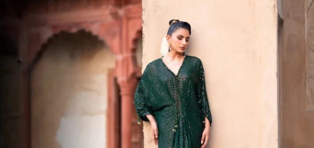 Why Stitched Pakistani Suits are the Top Choice for Busy UK Professionals